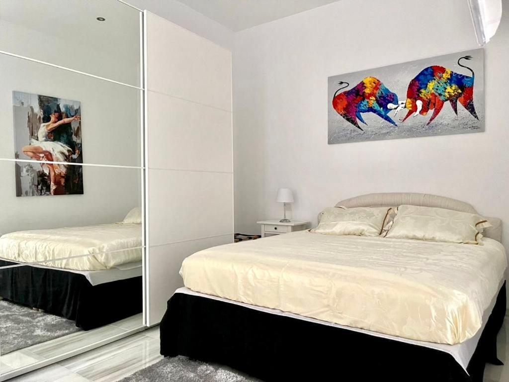 Апартаменты Apartamento Maria Pita Ла-Корунья Экстерьер фото